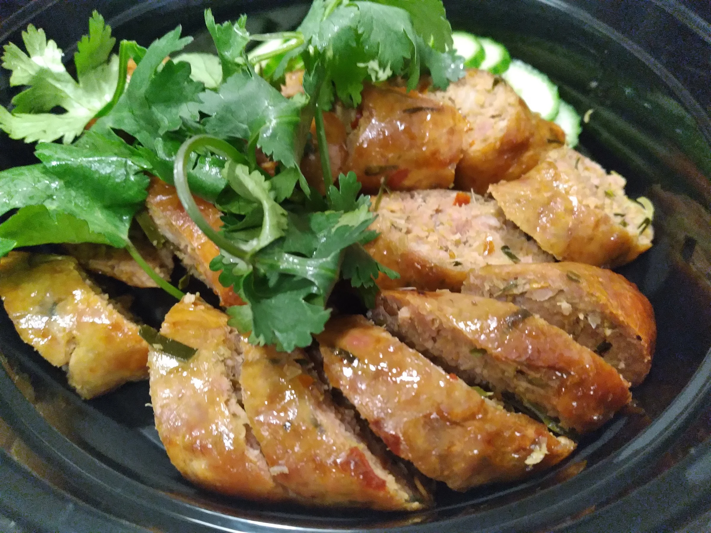 Sliced Chiang Mai style sausage